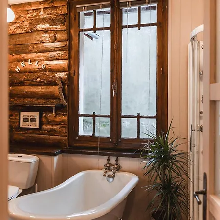 Couette-café Les Ruisseaux 4*