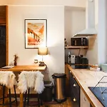 Les Ruisseaux 住宿加早餐酒店 4*