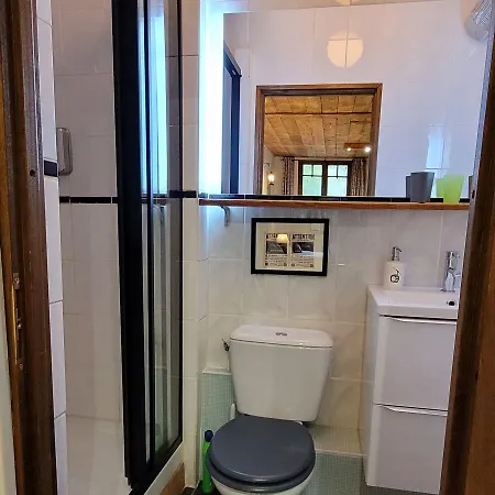 Les Ruisseaux B&B 코트레