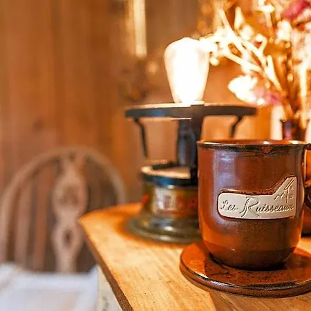 Les Ruisseaux Bed & Breakfast